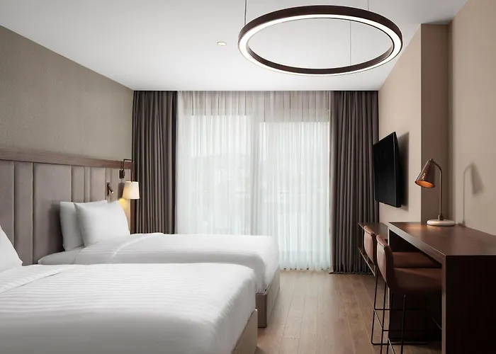 מלון By Marriott טראבזון