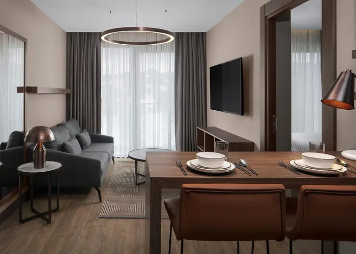 מלון By Marriott טראבזון