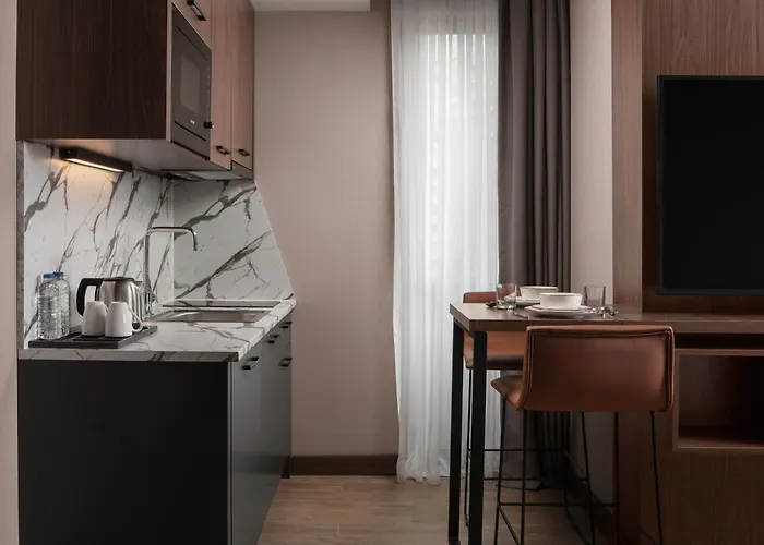 By Marriott 4* טראבזון