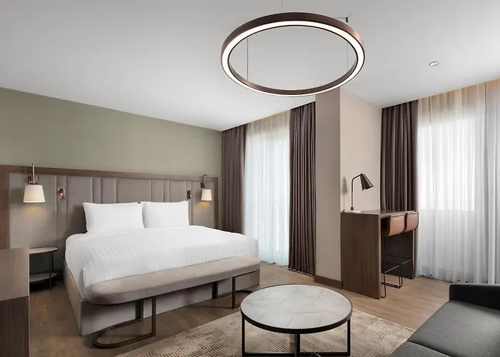 מלון By Marriott