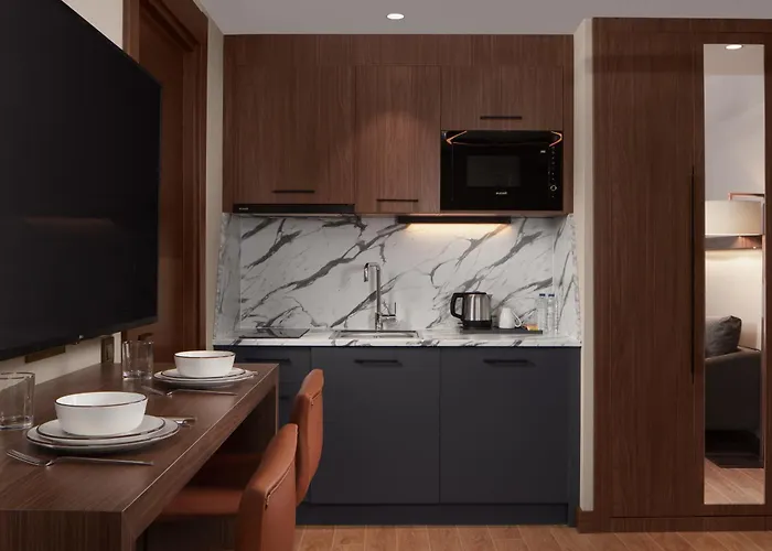 מלון By Marriott