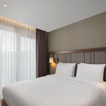 By Marriott ホテル トラブゾン