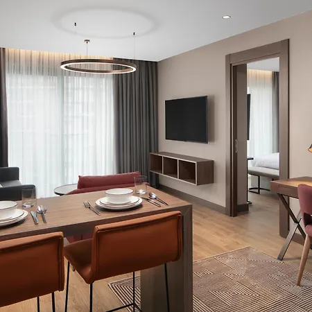 By Marriott ホテル