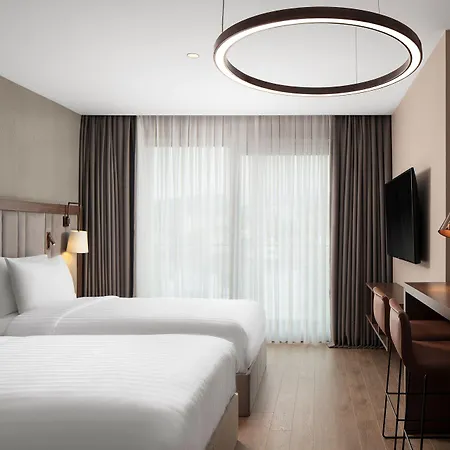 By Marriott فندق