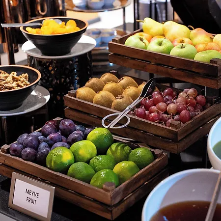 By Marriott فندق 4*